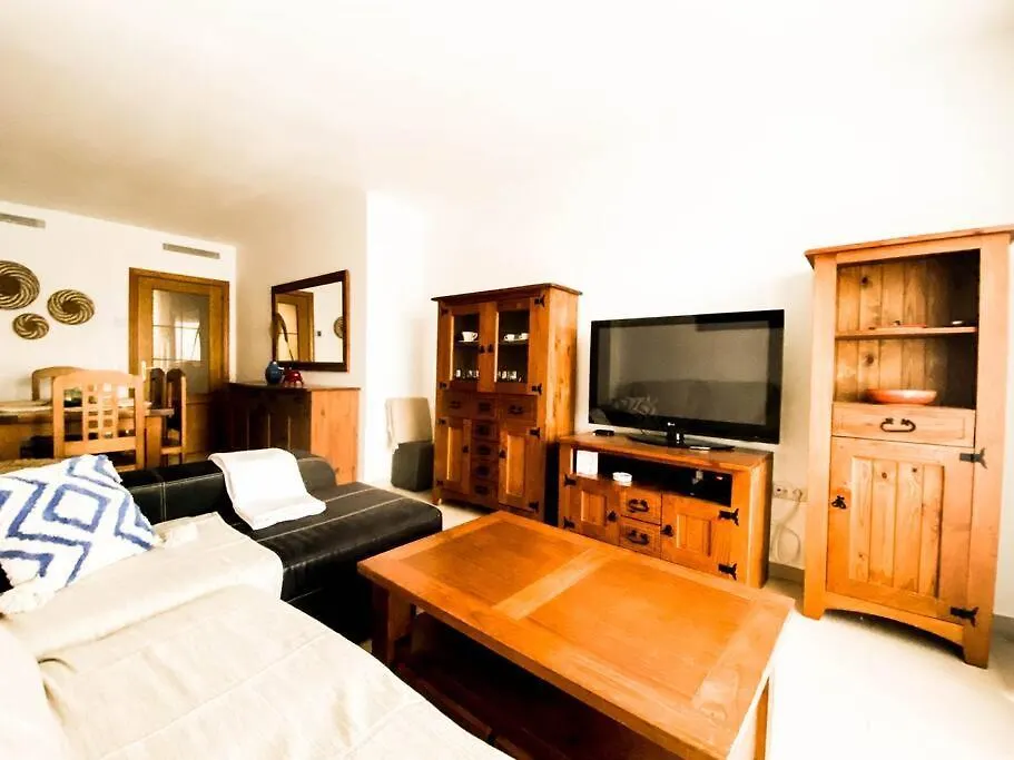 Estepona Del Mar 3 Bed Apartment